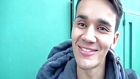 Hot slut loves to be pussy fuck