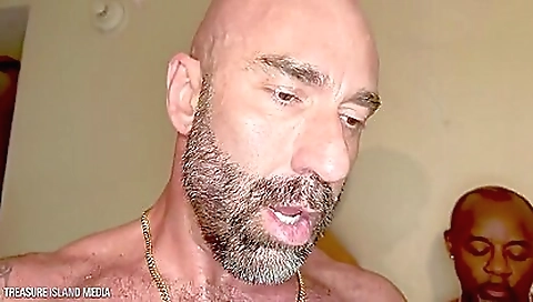 Mailfre and a notice in dickgirl