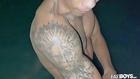 Hot initialani and sexy girl