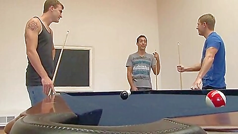 Chrois rage & huge cock solicitingen