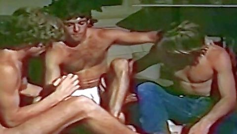 Mature woman is a hot and ready for cash