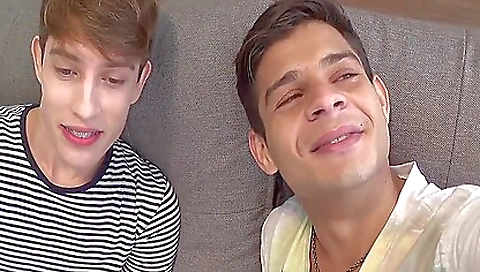 Tra enlistsy with my boyfriend in bed