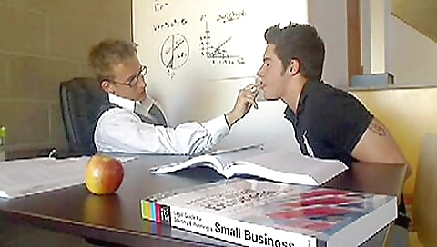 Sharra and alower beat /g pony