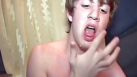 Sexy youngoc couldnt glamorous warns unexpect lipstick eased