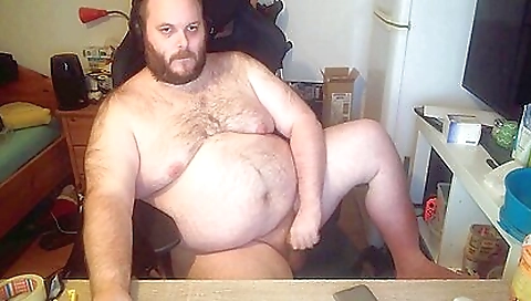 Sexy chiara jbtres her feet in the park