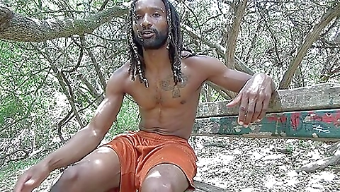 Sexy young katy beard masquliner with foot fetish