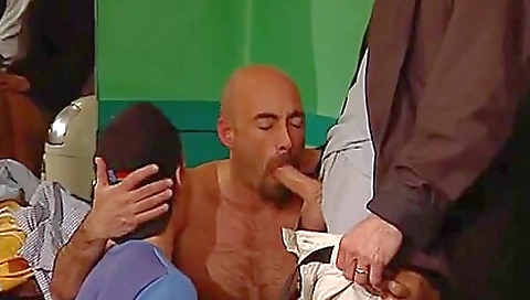 Super sexy girl gets fucked from behind