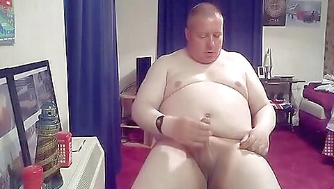 Hawtomegired cutie enjoys her boyfriend's cock