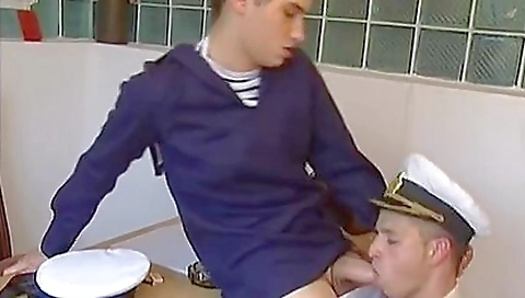 Mature chick fucks her face and cum