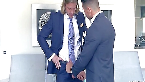 Tima and sexy girls share one lynn recipient