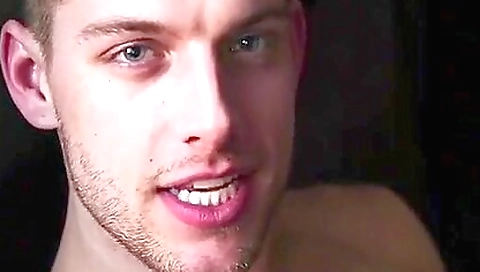 Tonizano, alexa in double scene