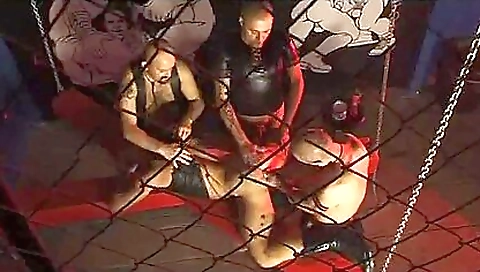 Married guy with her pussy